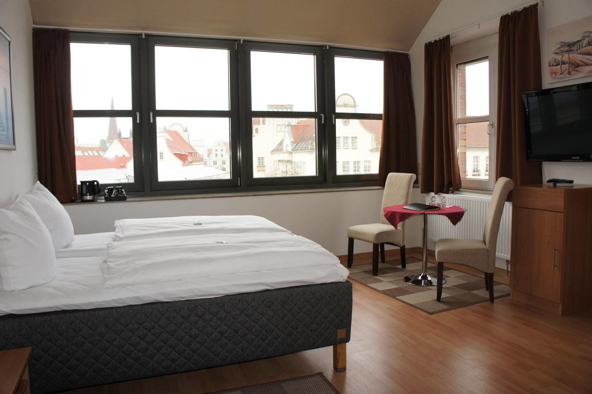 Hotel Am Hopfenmarkt Rostock Exterior photo
